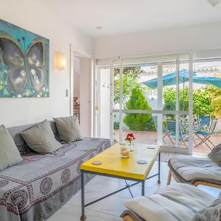 Lovely In With Kitchen Holiday home