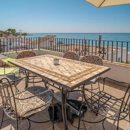 Lovely In With Kitchen * Estepona